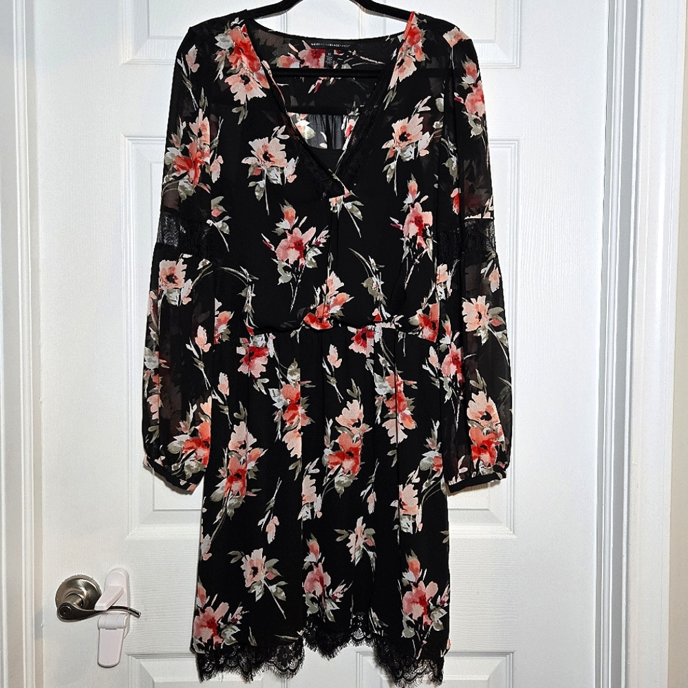 White House Black Market Floral Dress with Bishop Sleeves Size 12